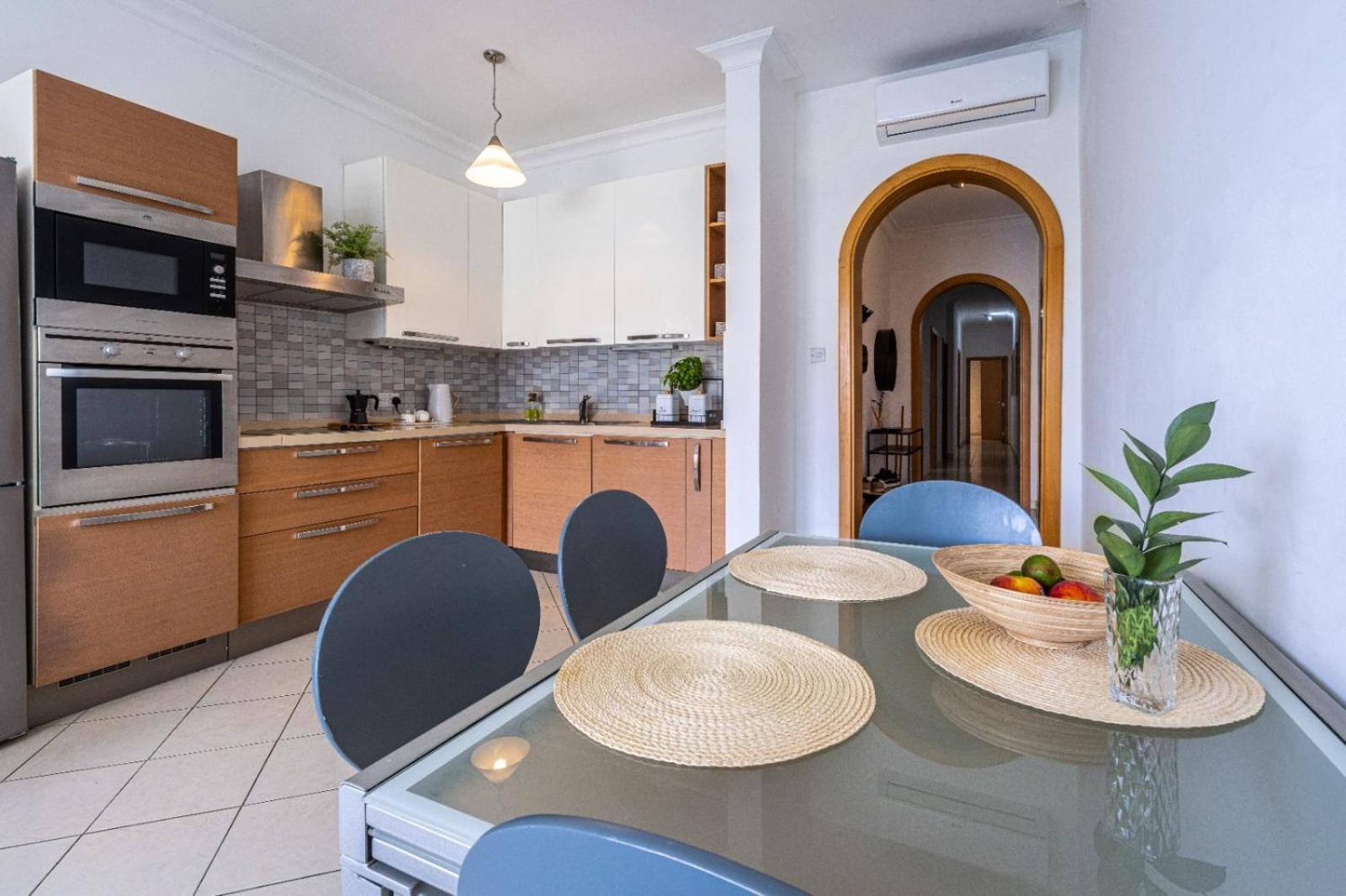 Morina Court Apartment Saint Julian's Ngoại thất bức ảnh