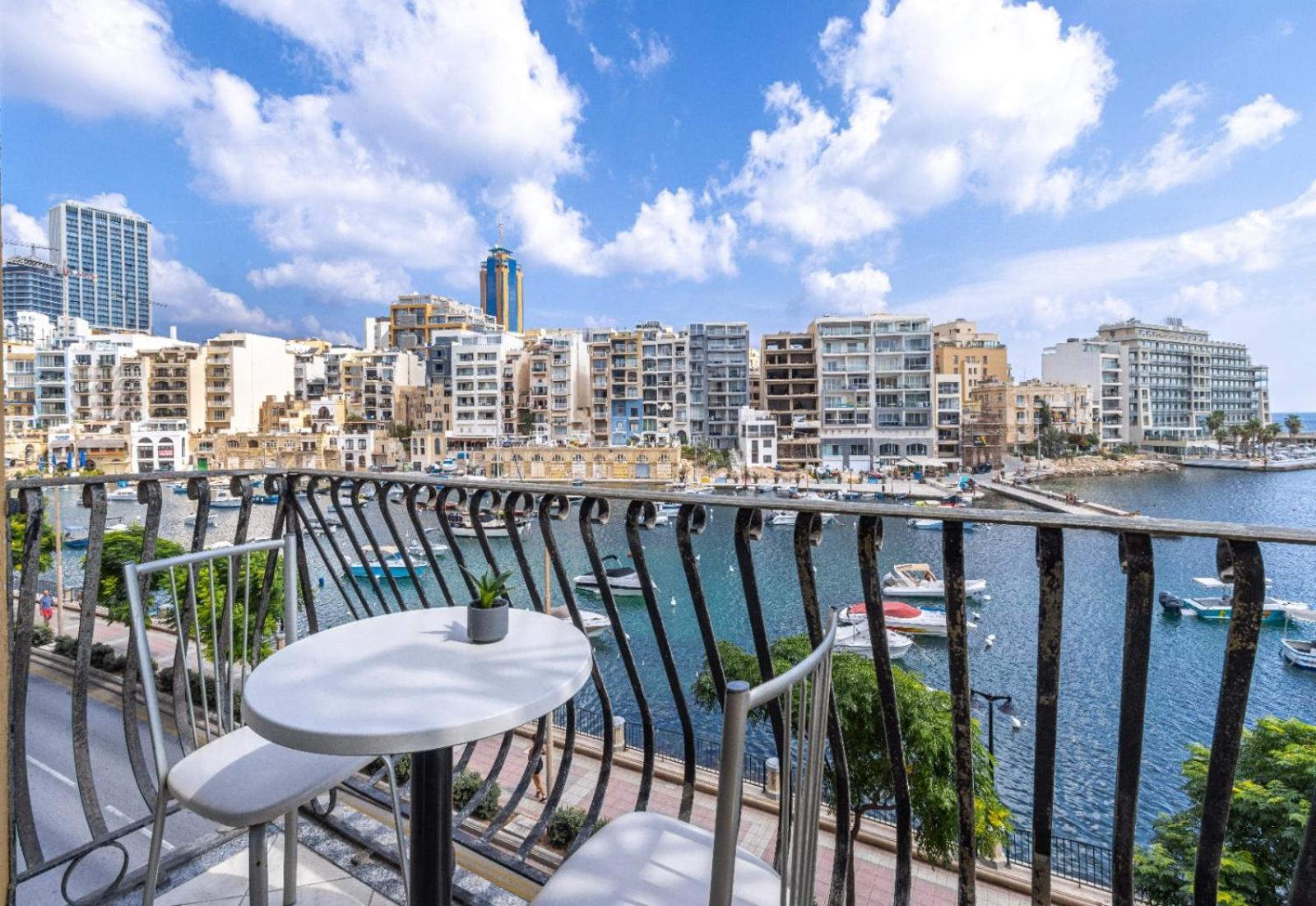 Morina Court Apartment Saint Julian's Ngoại thất bức ảnh