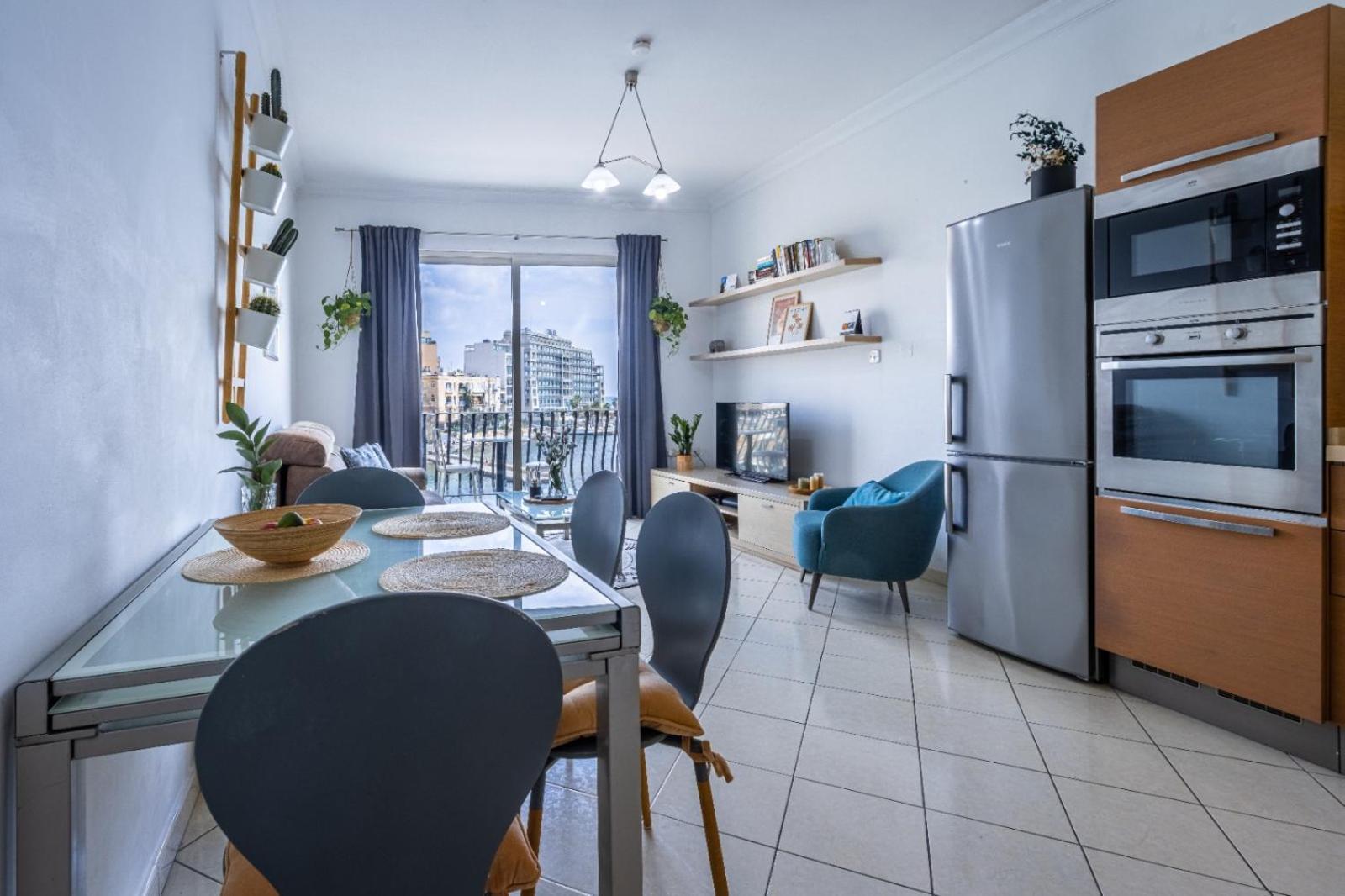 Morina Court Apartment Saint Julian's Ngoại thất bức ảnh